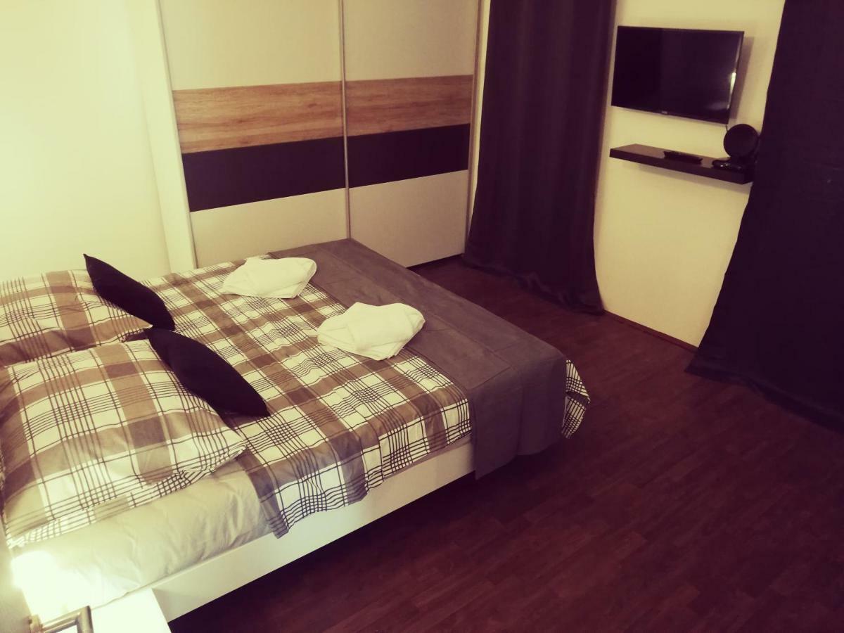 Apartmani Zdenka Savar-Maslina Экстерьер фото